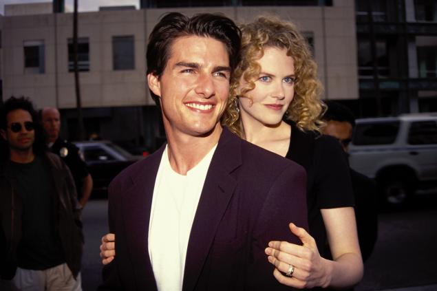 Belgeselde, Tom Cruise’un  Nicole Kidman’la birlikte rol aldığı Eyes Wide Shut çekimleri sırasında kiliseyle temas kurmadığı belirtiliyor.