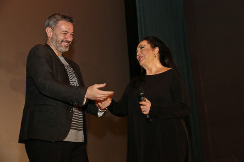 Türkan Şoray, İstanbul Film Festivali Direktörü Kerem Ayan ile birlikte.